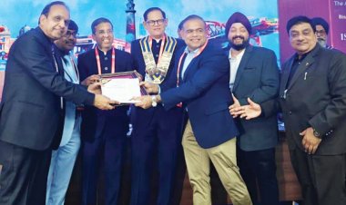 बस्तर के डॉ. नवीन दुल्हानी को मिला अवार्ड