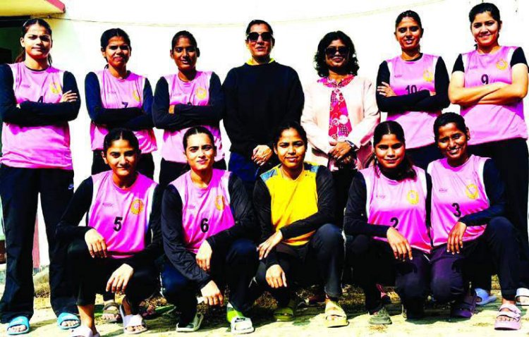 राज्य महिला सीनियर बीच हैंडबाल टीम ने  पहले दिन बिहार से पाई जीत