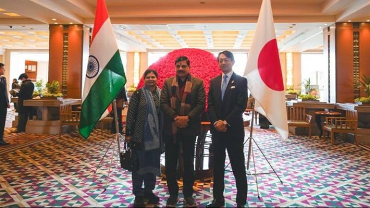 मुख्यमंत्री डॉ. मोहन यादव  टोक्यो में जापान के काउंसलेट के साथ।