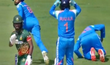 रोहित शर्मा से गिरा आसान सा कैच, अक्षर पटेल की नहीं हो पाई हैट्रिक