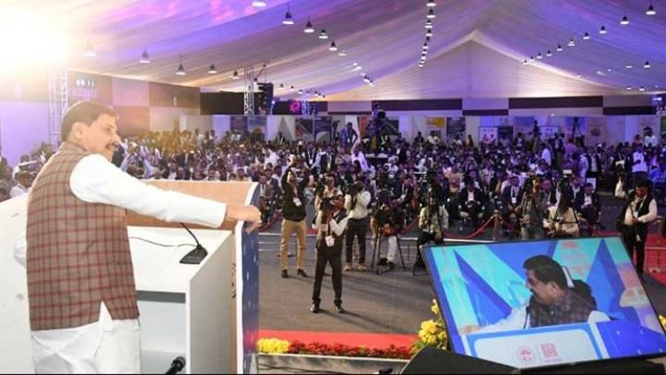 मुख्यमंत्री डॉ. मोहन यादव ने ग्लोबल इन्वेस्टर्स समिट के दूसरे दिन "अनलॉकिंग लैंड वैल्यूज इन सिटीज" सेशन को संबोधित किया।