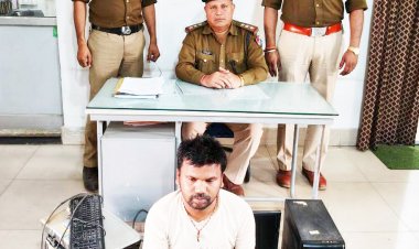 अवैध रेलवे टिकट बनाने वाला आरोपी गिरफ्तार