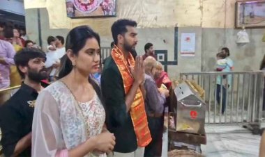 चैंपियंस ट्रॉफी के फाइनल से पहले उज्जैन पहुंचे वेंकटेश अय्यर, बाबा महाकाल से जीत की कामना की