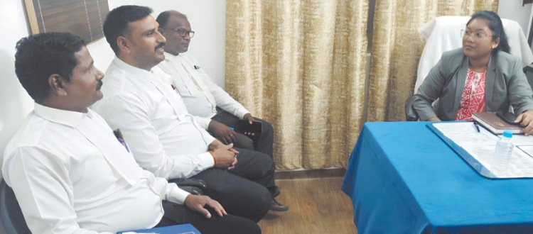 निगरानी व सलाह समिति की मासिक बैठक