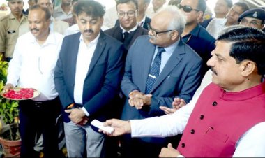 मुख्यमंत्री डॉ.मोहन यादव ने इंदौर की रेसीडेंसी कोठी में जज गेस्ट हाउस का भूमि-पूजन किया।