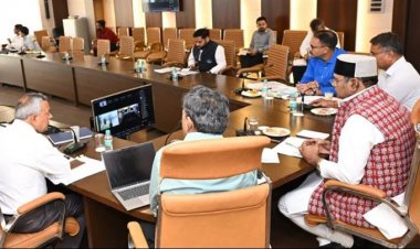 भविष्य की दृष्टि से खेल अधोसंरचना विकास के कार्य का प्लान तैयार करें: मंत्री श्री सारंग