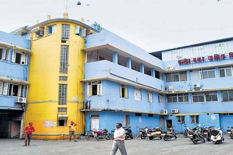 इंदौर नगर निगम का पोर्टल एक अप्रैल से बंद, टैक्स कलेक्शन रूका, 25 करोड़ का नुकसान