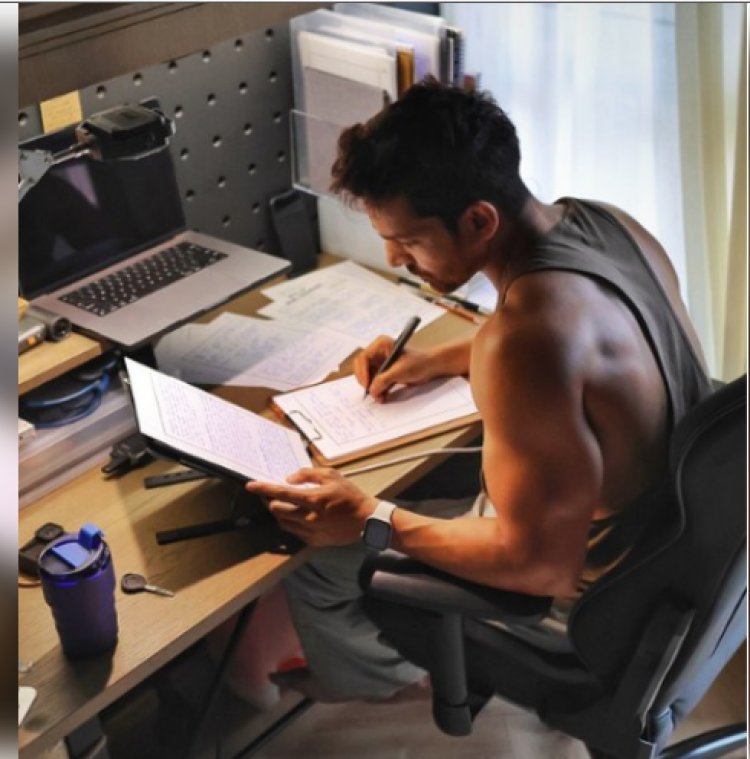 एग्जाम की टेंशन के साथ शूटिंग भी ! हर्षवर्धन राणे इस तरह कर रहे मैनेज