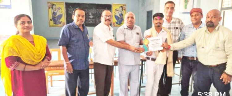 प्रश्न बनाओ स्पर्धा में डाइट बेमेतरा ने परचम लहराया