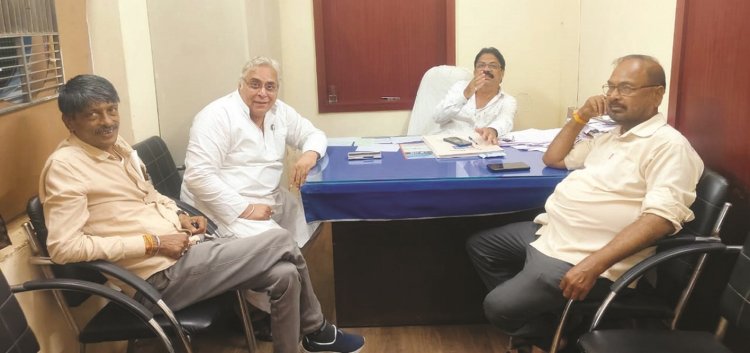 जलसंकट शुरू, अरुण वोरा पहुँचे जलघर, ठोस समाधान की माँग की