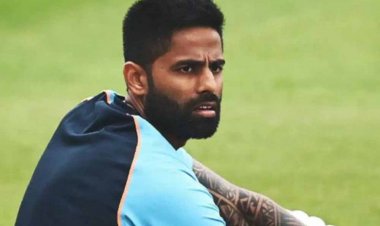 सूर्यकुमार यादव ‘स्पोर्ट्स हर्निया’ से संबंधित चोट के इलाज के लिए विशेषज्ञ से परामर्श लेने इंग्लैंड गए, हो सकती है सर्जरी