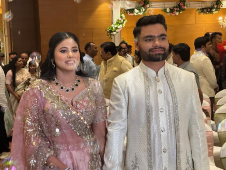 रिंकू सिंह और प्रिया सरोज की हुई सगाई, दिग्गजों ने दी बधाई