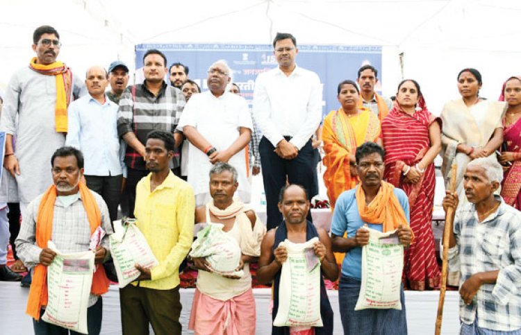 जनजातीय विकास के लिए जरूरी है जागरूकता और सहभागिता-सांसद