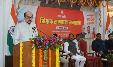 शिक्षक अपने विद्यार्थियों के लिए रोल मॉडल होता है: राज्यपाल श्री रमेन डेका