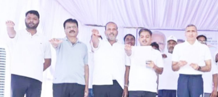 स्वच्छता के लिए दौड़े सैकड़ों लोग