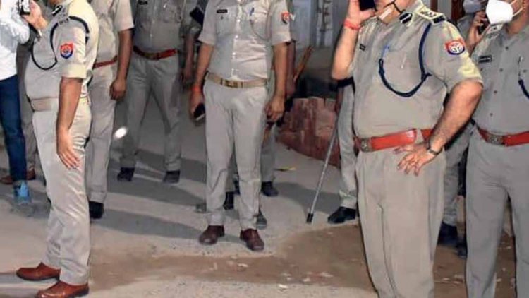 UP पुलिस में बड़ा फेरबदल: थानेदारों की कुर्सी होगी हिला देने वाला आदेश जारी!