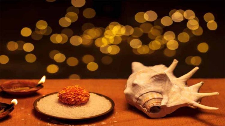 शंख में चावल भरकर तिजोरी में रखें, धन-समृद्धि का द्वार खुल जाएगा