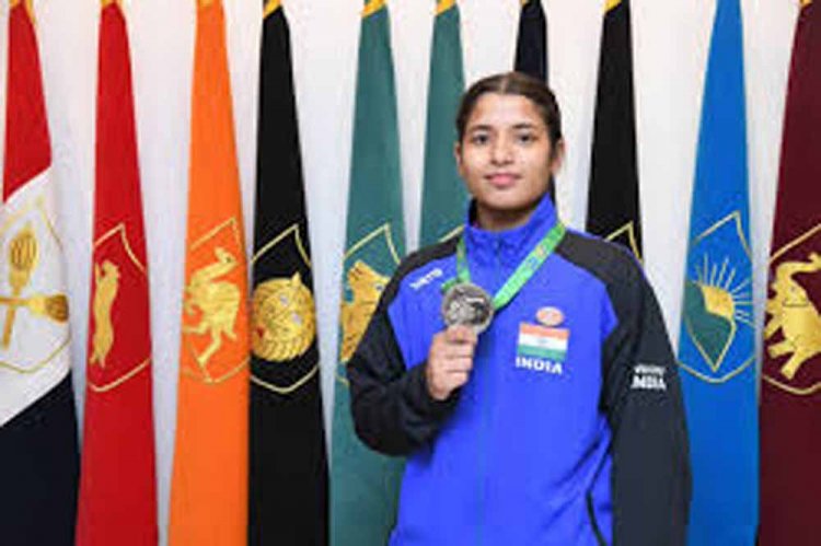 BSF की शिवानी प्रजापति ने बनाया रिकॉर्ड: 18 साल का मुकाम सिर्फ 5 महीनों में हासिल!