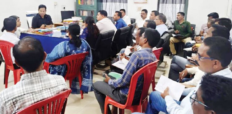 शिक्षा विभाग के अधिकारियों की बैठक में विभागीय कार्यों की हुई समीक्षा