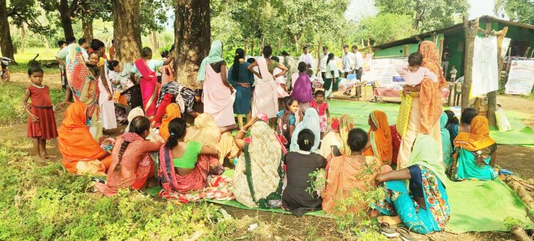 बीजापुर में विकास की दस्तक: धुर माओवाद प्रभावित क्षेत्र के सात गांवों में पहली बार लगा मेगा हेल्थ कैंप, 989 ग्रामीणों को मिला उपचार