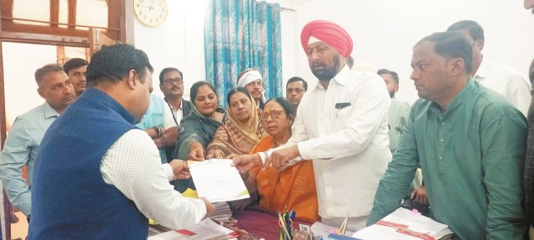 कलेक्टर-एसपी की कुर्सी पर भाजपा जिलाध्यक्ष को बिठाना नियम विरूद्ध कार्य - कुलबीर