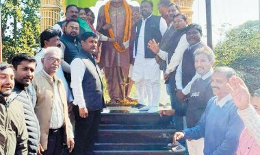 अटल बिहारी वाजपेयी को किया याद