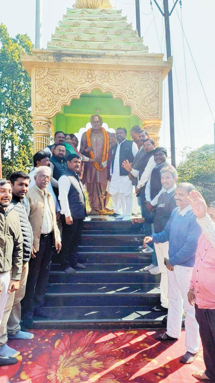 अटल बिहारी वाजपेयी को किया याद